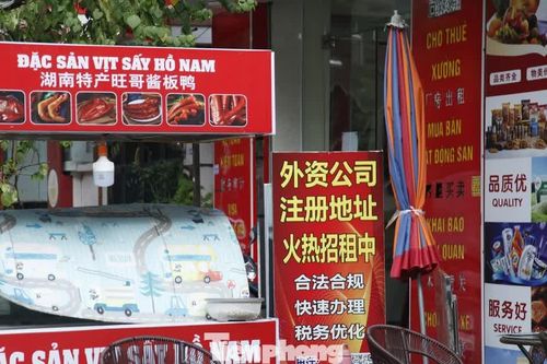 Bắc Ninh chỉ đạo xử lý tình trạng biển chữ nước ngoài lấn át tiếng Việt trên đường phố