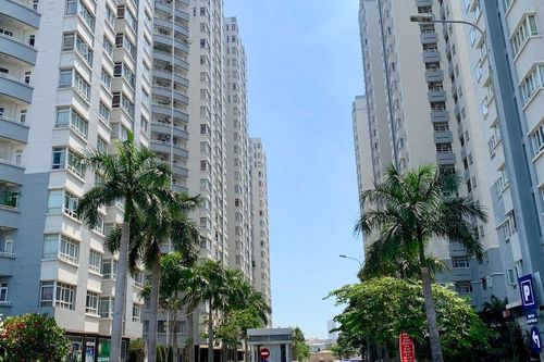 Căn hộ khu Tây TPHCM ít hàng mới, giá chào bán lên tới 120 triệu/m2