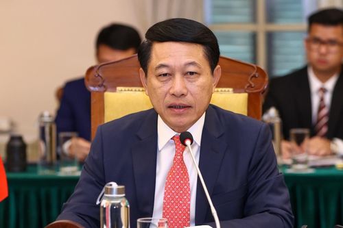 Lãnh đạo Việt Nam chúc mừng tân Thủ tướng, Chủ tịch Quốc hội Lào