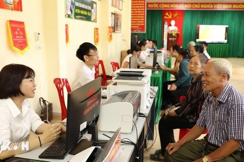 Tổ công nghệ số cộng đồng giúp người dân Ninh Bình tự tin bước vào môi trường số