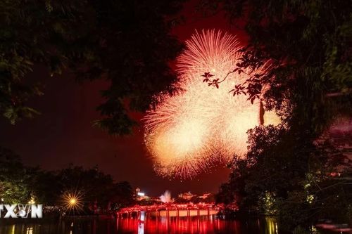 Từ 'Bản Giao hưởng Hà Nội' đến đêm pháo hoa mừng Ngày Giải phóng Thủ đô