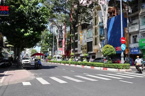 TP Hồ Chí Minh buổi sáng nắng gián đoạn, chiều và tối mưa nhiều