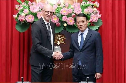 Thúc đẩy hợp tác đào tạo, nghiên cứu công nghệ an ninh với Trường Đại học Concordia