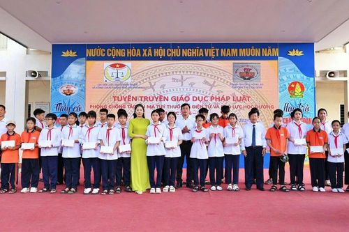 Hải Phòng: Gieo ý thức pháp luật từ những câu chuyện gần gũi với học sinh