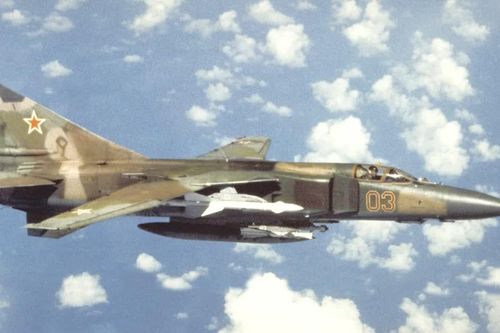 "Tiêm kích ma" Liên Xô không người lái bay 900 km qua không phận NATO như thế nào?