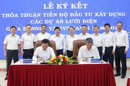 EVNNPT và EVNHANOI tháo gỡ điểm nghẽn, đảm bảo điện cho Hà Nội