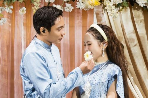 Chàng trai hơn 9 tuổi bày tỏ hạnh phúc với Phương Mỹ Chi