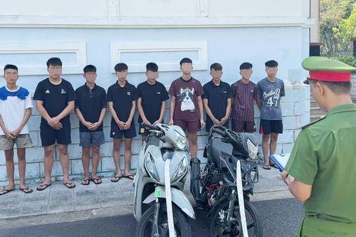 Bắt 8 đối tượng dựng màn kịch giả đánh nhau để cướp xe