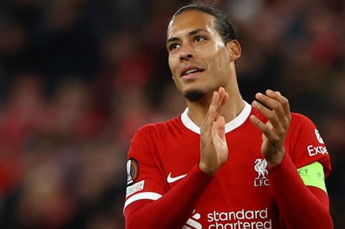 Liverpool bất ngờ muốn giữ Van Dijk, Real Madrid vẫn quyết săn đón
