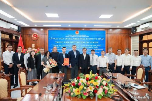 Gia Lai trao Giấy chứng nhận đăng ký đầu tư dự án GO! Pleiku