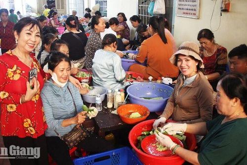 Đảm bảo an toàn thực phẩm lễ hội Nguyễn Trung Trực