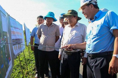 Phấn đấu khai thác đoạn đầu cao tốc Châu Đốc - Cần Thơ - Sóc Trăng trước Tết 2027