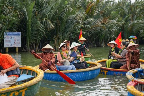 Mở lối cho cung đường du lịch sông nước vùng Đông