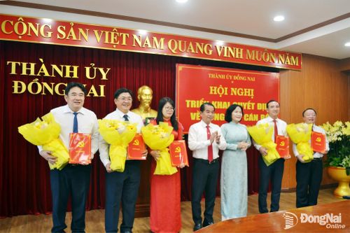 Triển khai các quyết định của Ban Thường vụ Thành ủy về công tác cán bộ