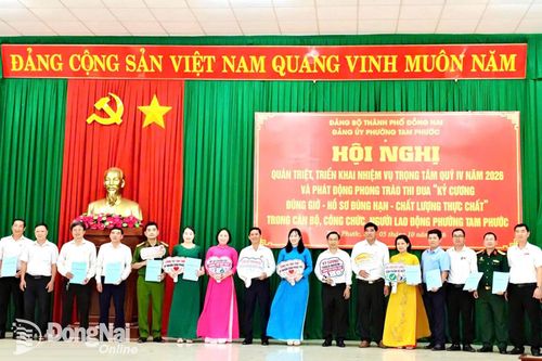 Phường Tam Phước phát động phong trào thi đua Kỷ cương đúng giờ - Hồ sơ đúng hạn - Chất lượng thực chất