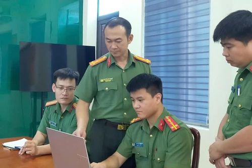 Bỗng nhận clip nhạy cảm có mặt mình kèm lời đòi tiền, bạn cần làm gì?
