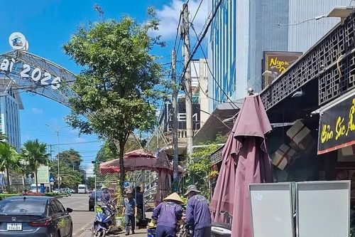 Phường Pleiku và Diên Hồng: Kẻ vạch vỉa hè, ưu tiên không gian cho người đi bộ