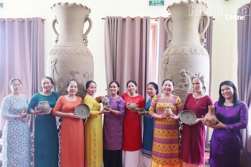 Làng gốm trước ngày vào hội
