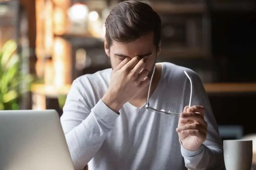 Đừng để đôi mắt "quá tải" sau mỗi ngày làm việc