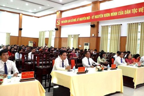 Phường Cam Ranh phát động thi đua chào mừng kỷ niệm 80 năm Ngày Bác Hồ đến vịnh Cam Ranh