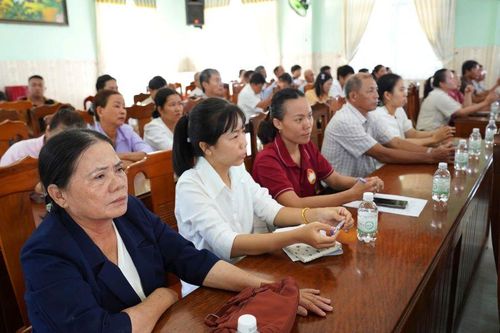 Tuyên truyền Cuộc vận động “Toàn dân đoàn kết xây dựng nông thôn mới, đô thị văn minh” cho 4 xã khu vực Vạn Ninh