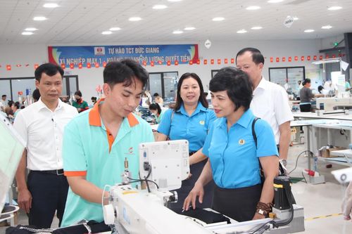 Liên đoàn Lao động tỉnh Khánh Hòa triển khai kế hoạch tuyên truyền về phát triển kinh tế có vốn đầu tư nước ngoài