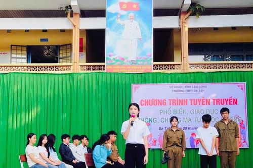 Phòng, chống ma túy từ những bài học gần gũi