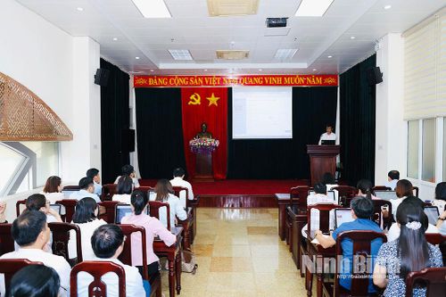 Tập huấn nghiệp vụ quản lý, sử dụng Phần mềm Cơ sở dữ liệu đảng viên 4.0
