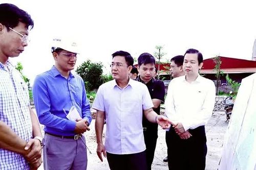 Tháo gỡ vướng mắc trong dịch vụ công ích và tập trung đẩy nhanh tiến độ các dự án tại phường Vĩnh Phúc