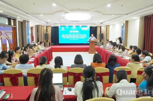 Tập huấn kỹ năng truyền thông sức khỏe sinh sản và tham vấn học đường