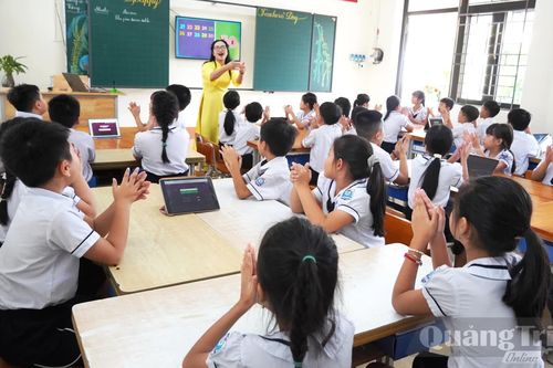 Tạo môi trường sử dụng tiếng Anh từ những điều giản dị