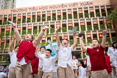 Lan tỏa kiến thức sử dụng năng lượng an toàn, tiết kiệm tới hơn 1.000 học sinh