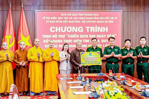 Thanh Hóa: Ban Trị sự Phật giáo tỉnh trao 100 triệu đồng hỗ trợ Chiến dịch '500 ngày đêm'