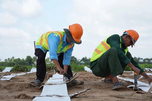 Cao tốc Châu Đốc - Cần Thơ - Sóc Trăng thay đổi nhà thầu để bù tiến độ