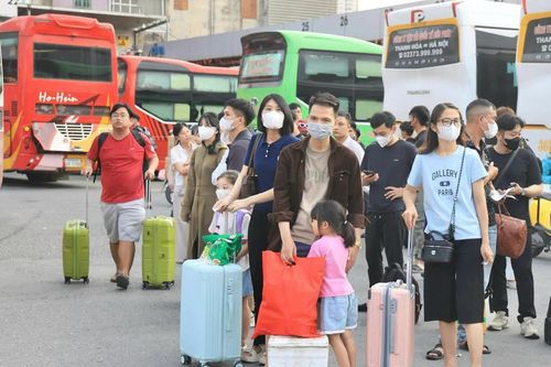 Vì sao Hà Nội tạm dừng nhận tuyến xe khách mới tại Giáp Bát, Nước Ngầm?