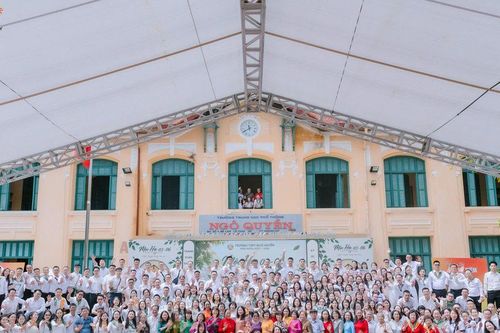 20 năm trở về mái trường: Tuổi 18 vẫn còn nguyên trong ký ức 'Mộc Hạ'