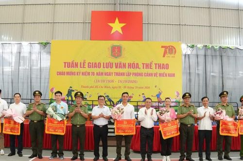 Giao lưu văn hóa, thể thao chào mừng 70 năm Ngày thành lập Phòng Cảnh vệ miền Nam