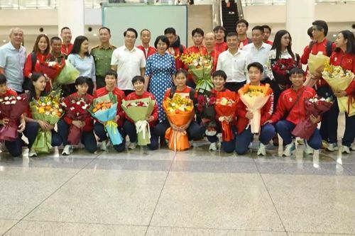 Đề xuất trao Huân chương Lao động cho đội tuyển cầu mây và karate