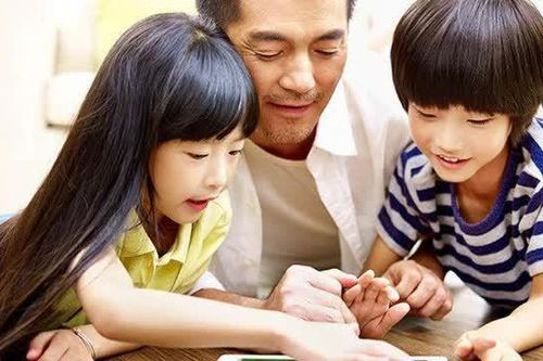 Khi trẻ tìm 'đồng minh' trên mạng, cha mẹ cần ứng xử thế nào?