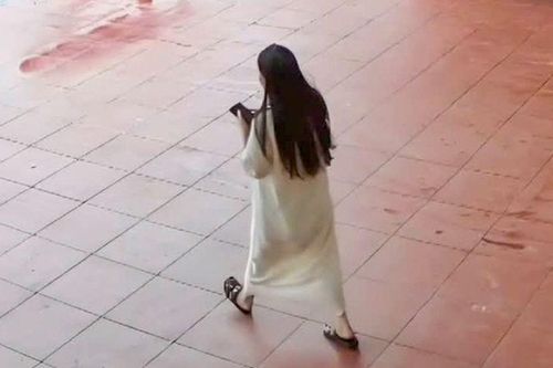 Danh tính người phụ nữ mất tích nghi nhảy xuống sông Hồng, camera ghi lại điều gì?