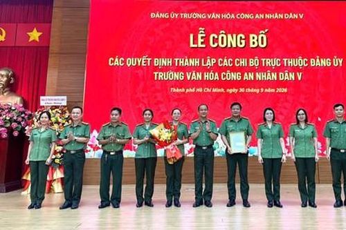 Trường Văn hóa CAND V sau 1 tháng khai giảng: Vững tâm, bền chí dưới mái trường nhân văn