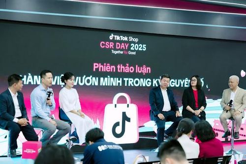 Hỗ trợ 15 tỉnh, thành phố phát triển mô hình 'Xã, phường thương mại điện tử'