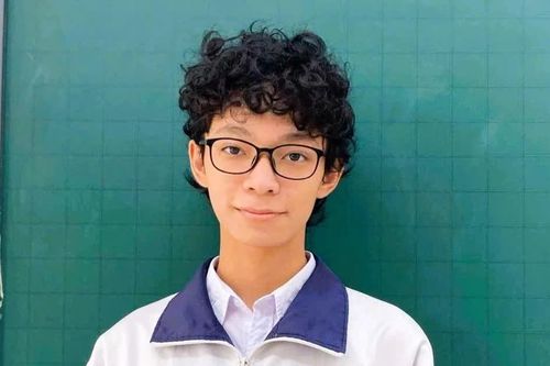 Thủ khoa 20/20 môn Toán kì thi HSG Hà Nội qua lời kể cô giáo cũ: Tự học, khiêm tốn