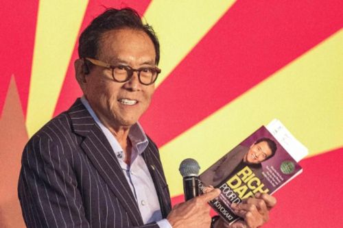 'Cha giàu, cha nghèo' từng bị các nhà xuất bản từ chối