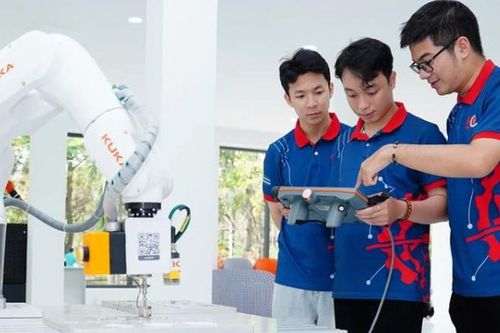 Chuẩn chương trình đào tạo trình độ thạc sĩ và tiến sĩ các ngành về hạt nhân