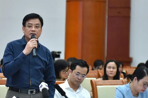 Chứng khoán nghiên cứu giao dịch xuyên trưa, phân bảng cổ phiếu