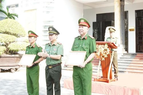 Khen thưởng nhiều tập thể, cá nhân Công an TP Đà Nẵng có thành tích xuất sắc