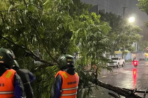 Nguy cơ mưa lớn, cơ quan khí tượng nâng mức cảnh báo tại TP Huế, TP Đà Nẵng