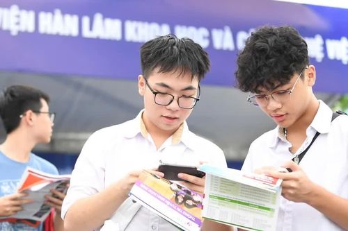 Chuẩn hóa phương thức xét tuyển