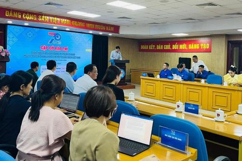 70 thanh niên tiêu biểu đầu tiên nhận Giải thưởng Nguyễn Chí Thanh